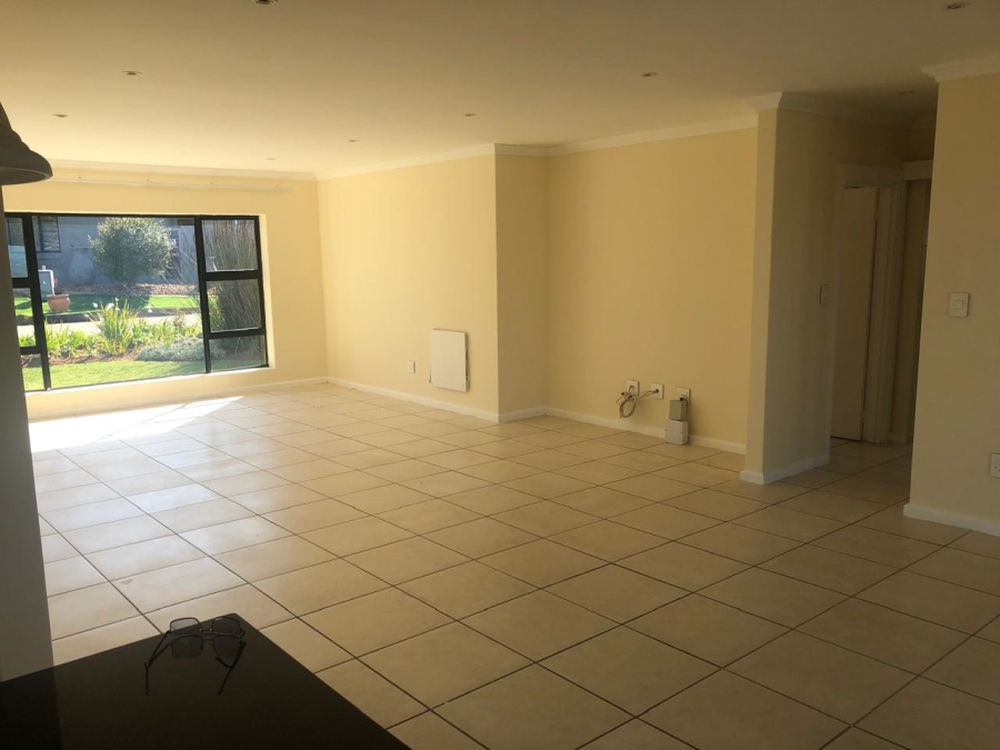 To Let 2 Bedroom Property for Rent in Monte Christo Western Cape